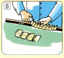 6.將毛薄薄地鋪開，再折疊混合，抹上薄薄的糨糊。