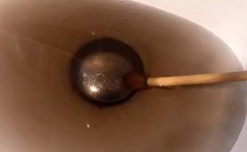 洗手池中洗毛筆會把池子弄髒